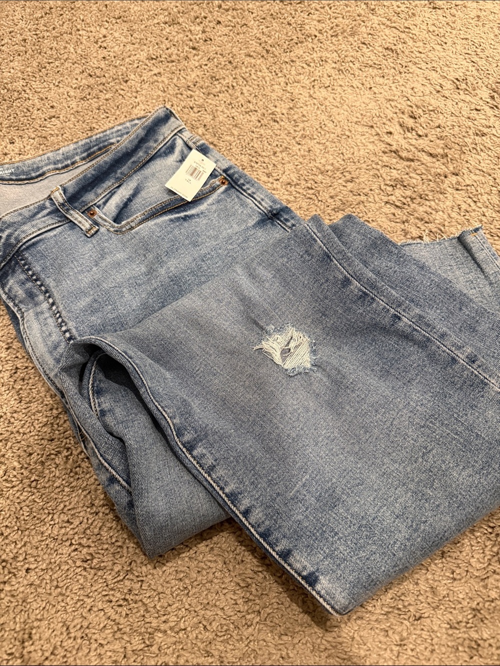 Old Navy Light Blue Women's Distressed Straight-Leg Jeans